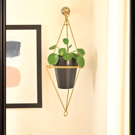 Hanging Pyramids Planter